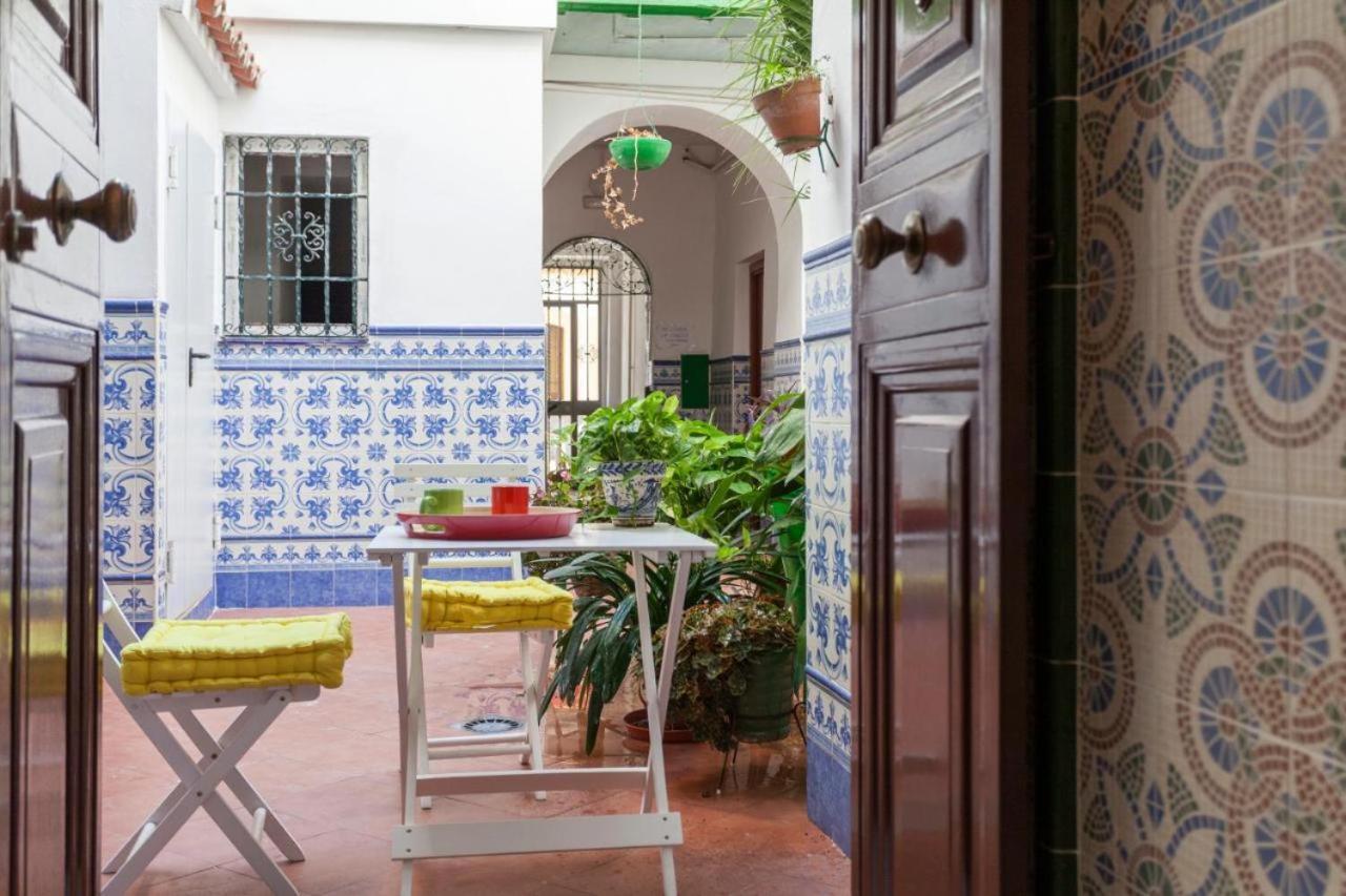 Wish Suite Pureza De Triana Sevilla Exterior photo